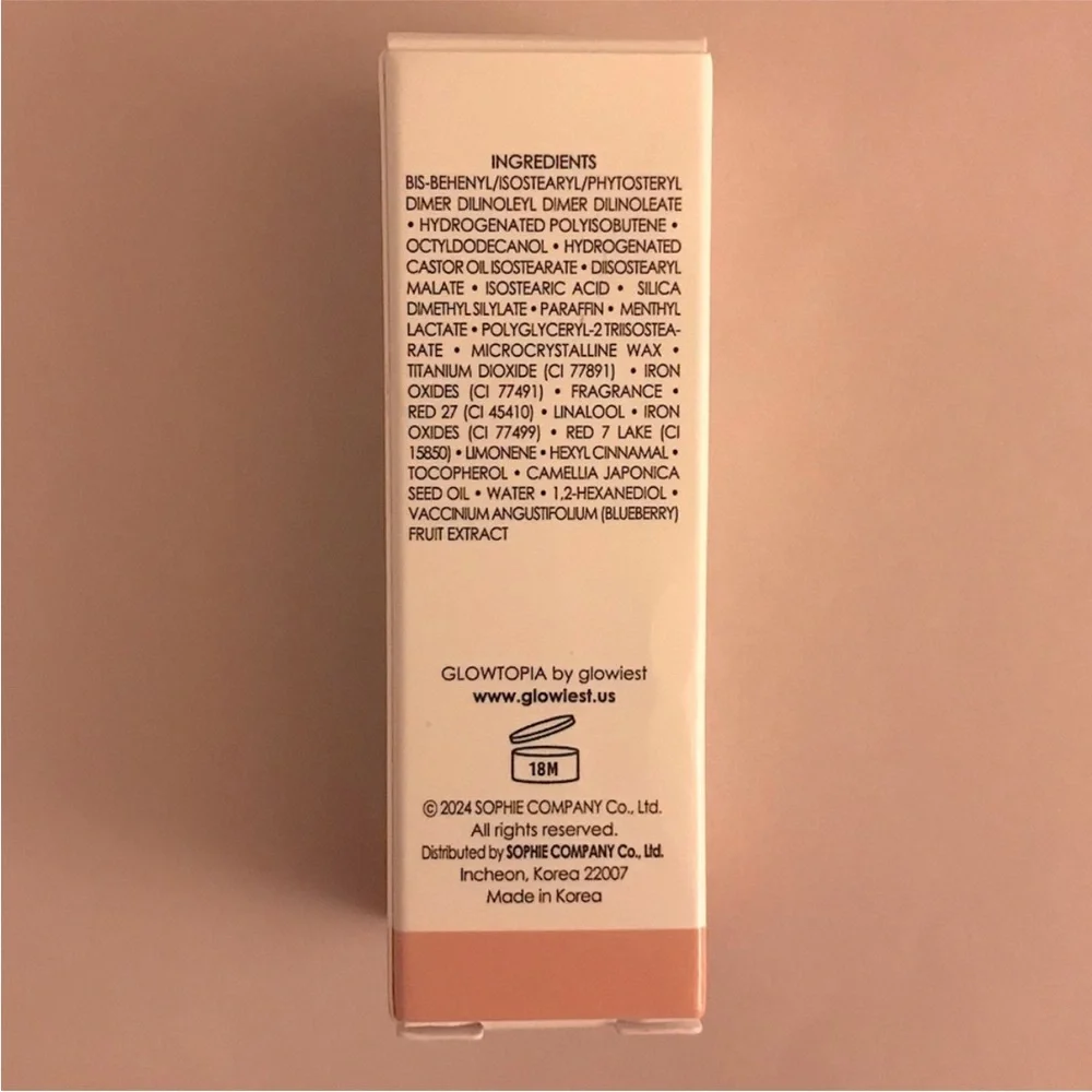 Glowiest Dream Glow Tinted Lip Oil 3-in-1 Formula in 002 Nude Mauve, 5.7 g